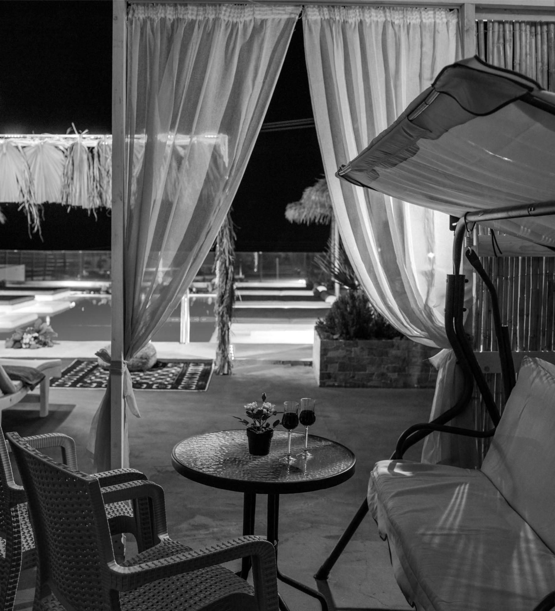 Nalu Suites Fira  Exterior photo